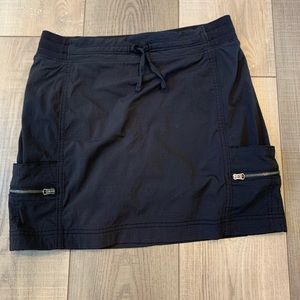 Athleta Trekkie Black Skort size 6